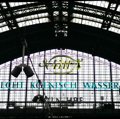 Werbung im Kölner Hbf
